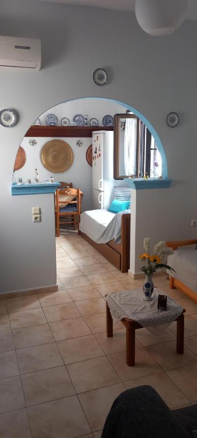 Ftoulis Apartment Skyros Exterior photo